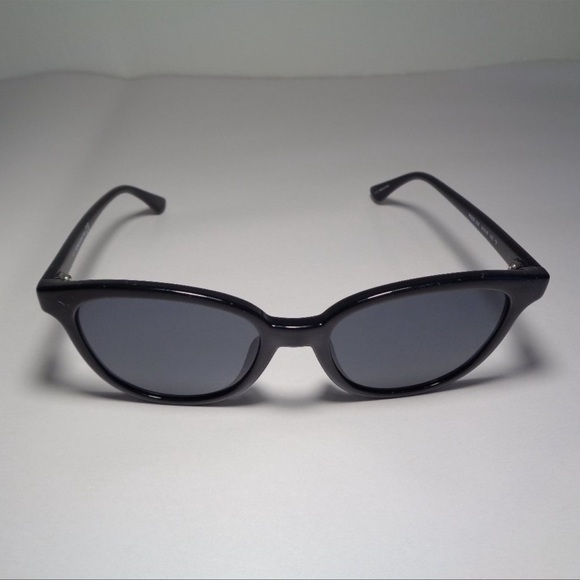 Victoria's Secret Solid Black New Women's Sunglasses - PK0020 - NWT - Picture 7 of 14